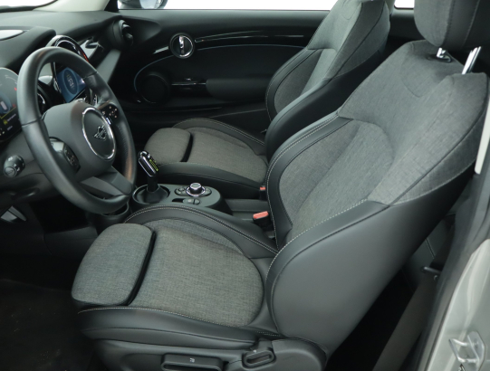MINI Cooper SE 32 kWh