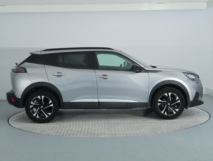 Peugeot 2008, 2022