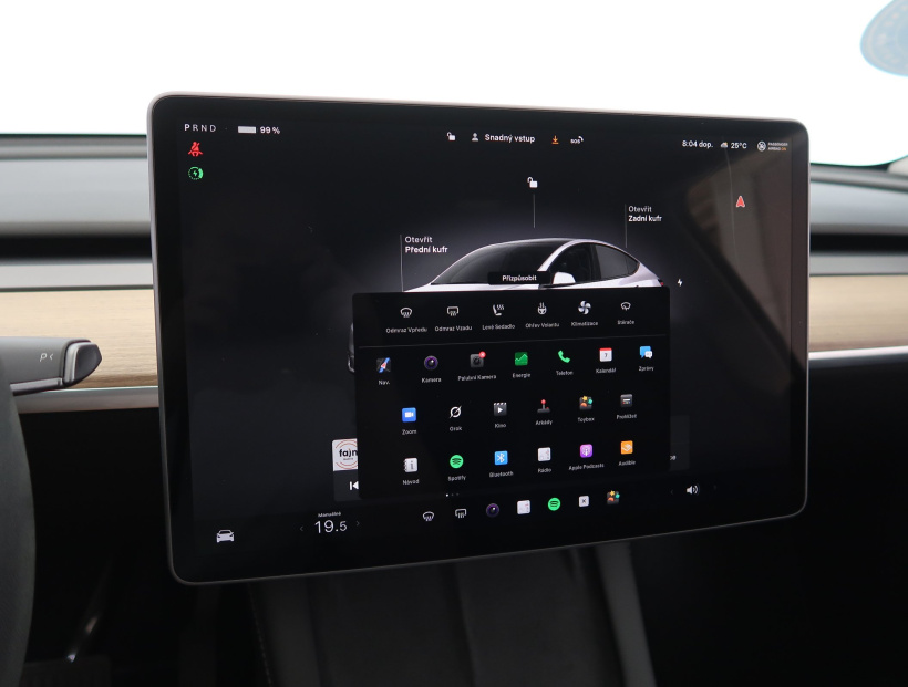 Tesla Model Y, 2022
