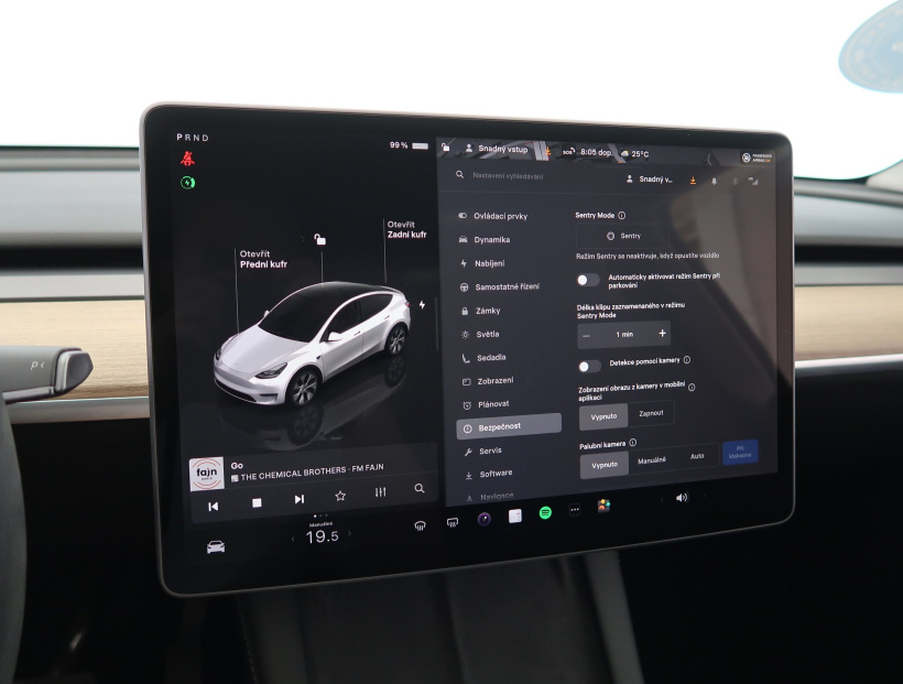 Tesla Model Y, 2022