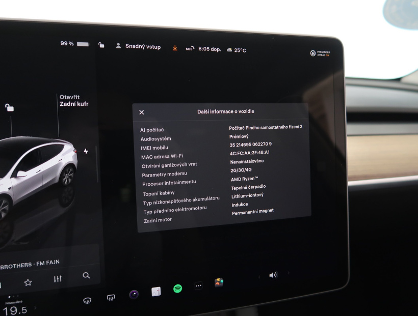 Tesla Model Y, 2022