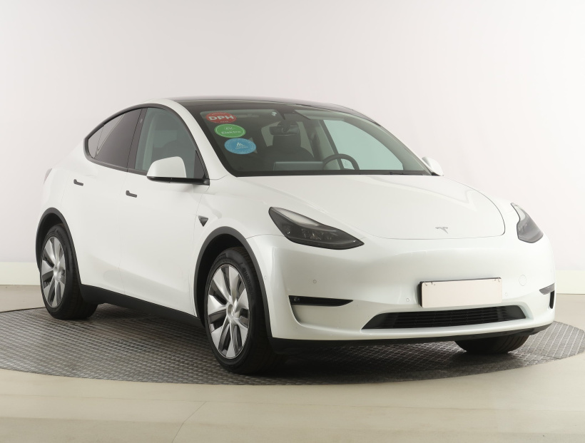Tesla Model Y, 2022