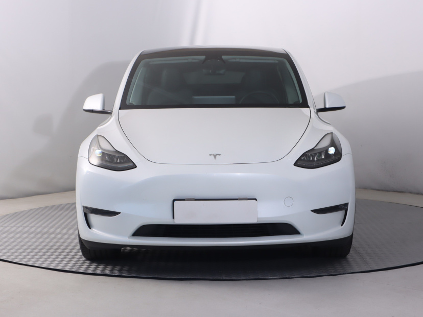 Tesla Model Y, 2022