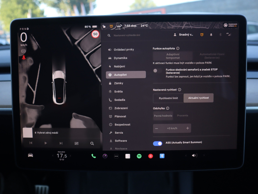 Tesla Model Y, 2022
