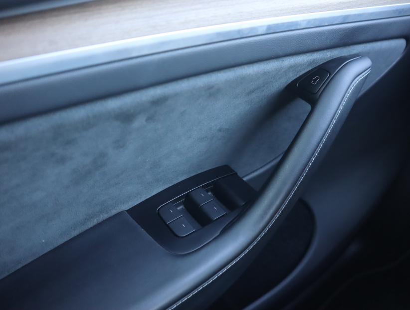 Tesla Model Y, 2022