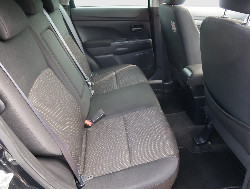 Mitsubishi ASX, 2015