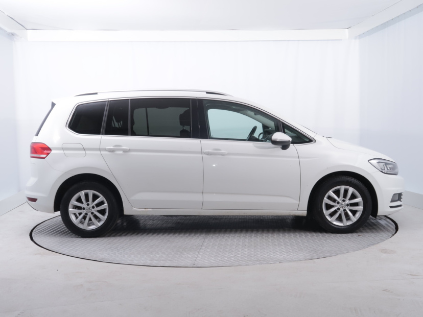 Volkswagen Touran, 2018
