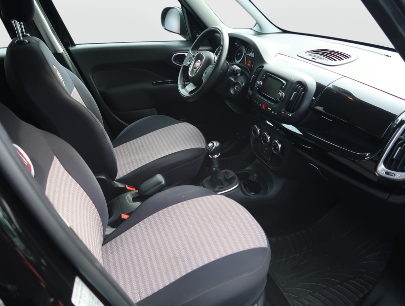 Fiat 500L Living, 2015