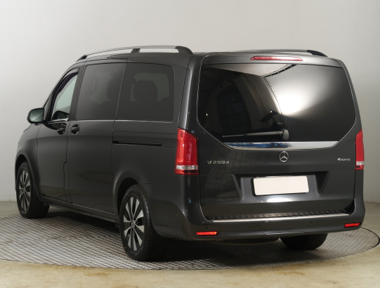 Mercedes-Benz V