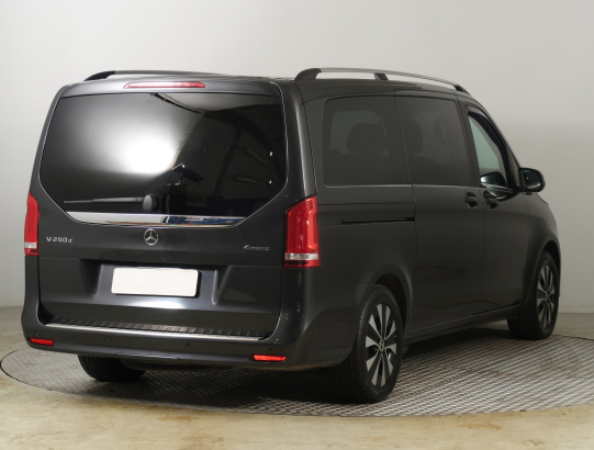 Mercedes-Benz V