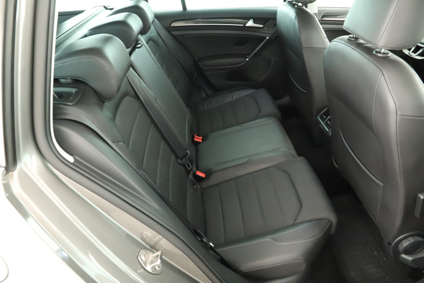 Volkswagen Golf, 2014