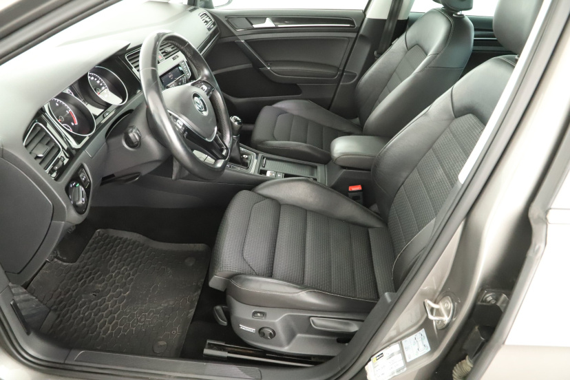 Volkswagen Golf, 2014