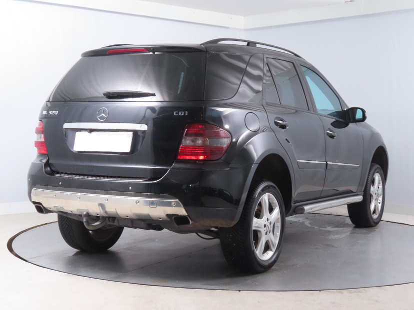 Mercedes-Benz ML, 2005