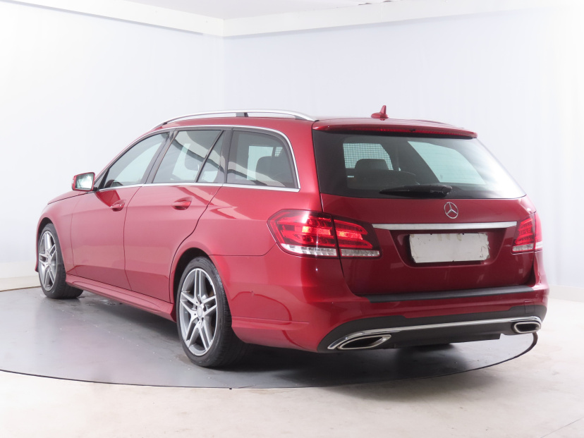 Mercedes-Benz E, 2016