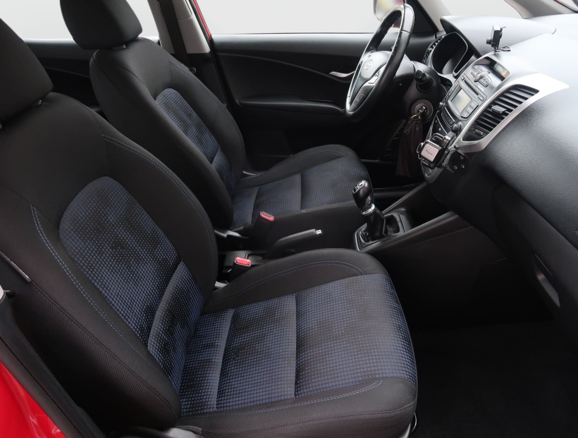 Hyundai ix20, 2013