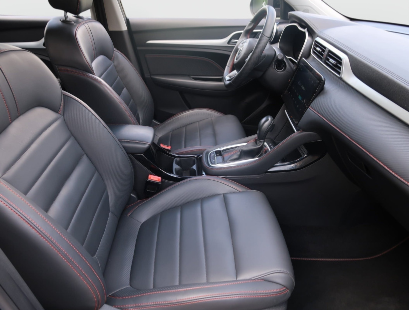 MG ZS SUV, 2024