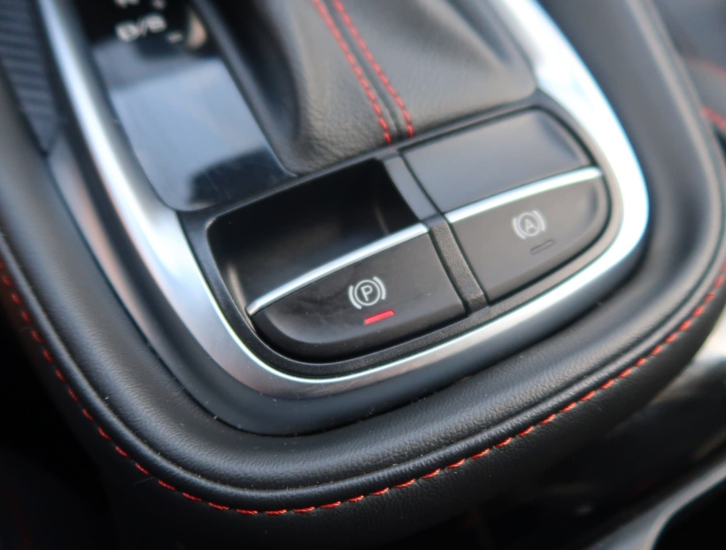 MG ZS SUV, 2024