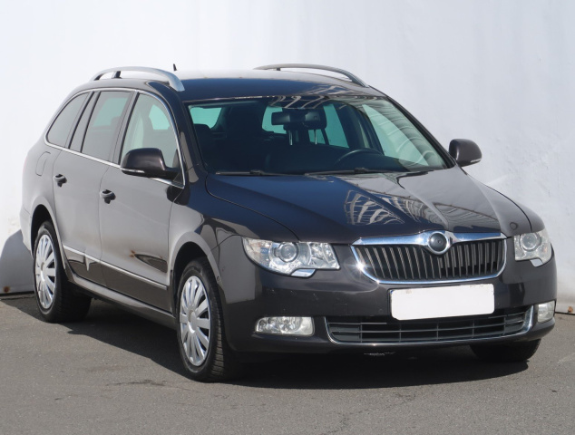 Škoda Superb 2010