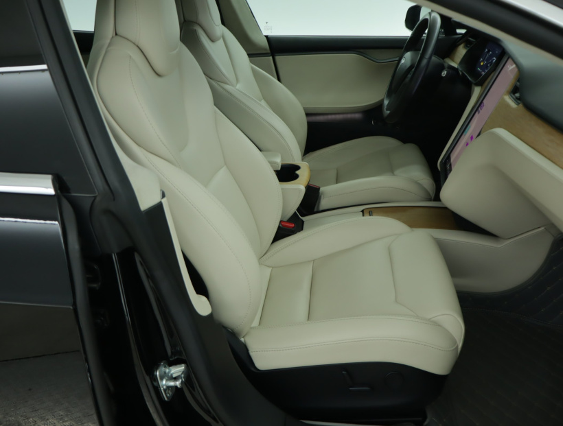Tesla Model S, 2019