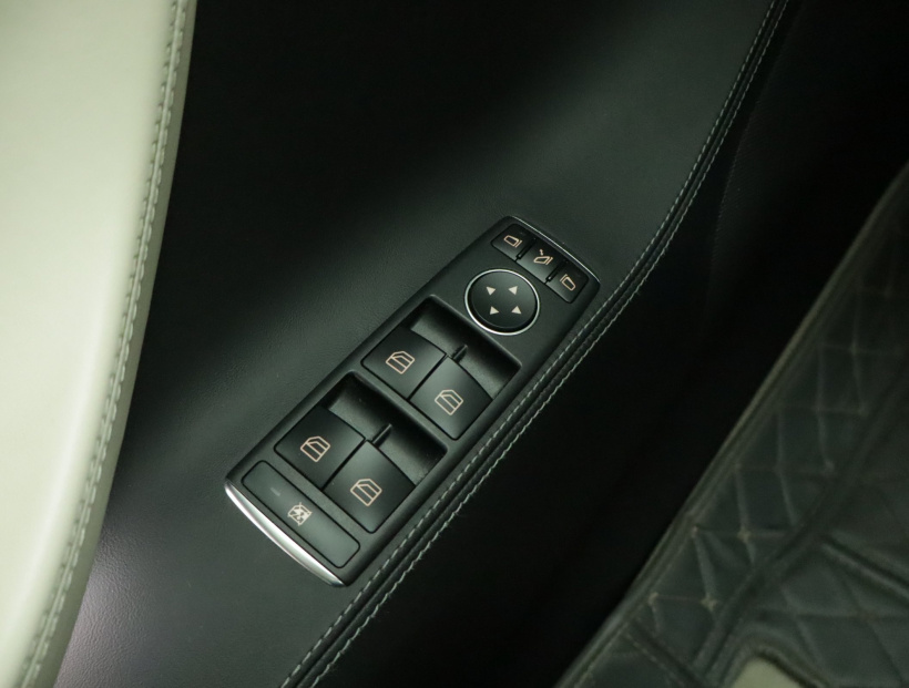 Tesla Model S, 2019