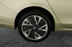 Škoda Superb - 2024