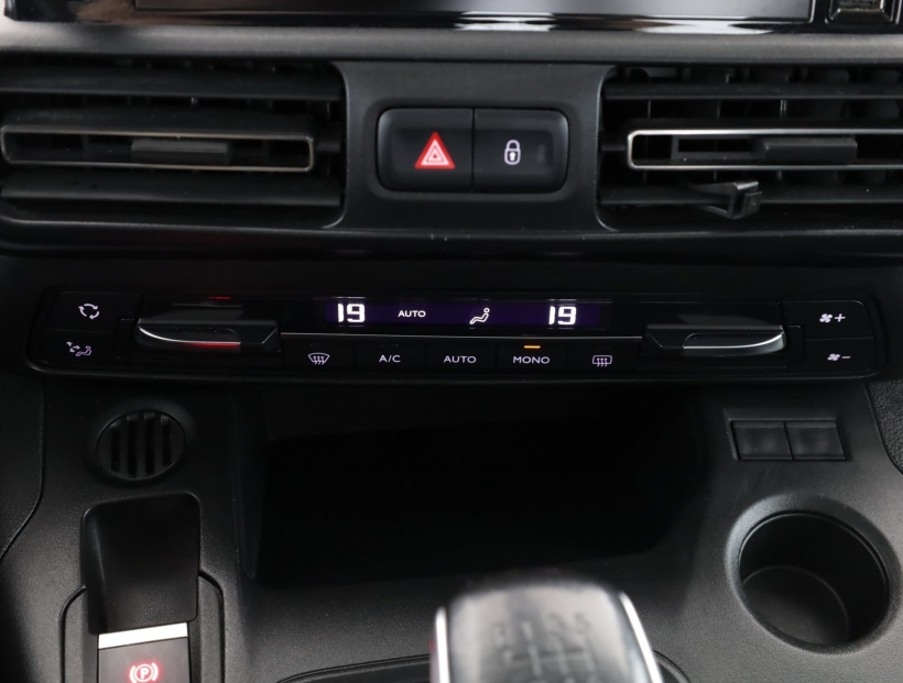 Peugeot Rifter, 2020