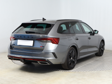 Škoda Octavia - 2024