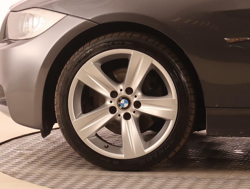 BMW 3, 2006