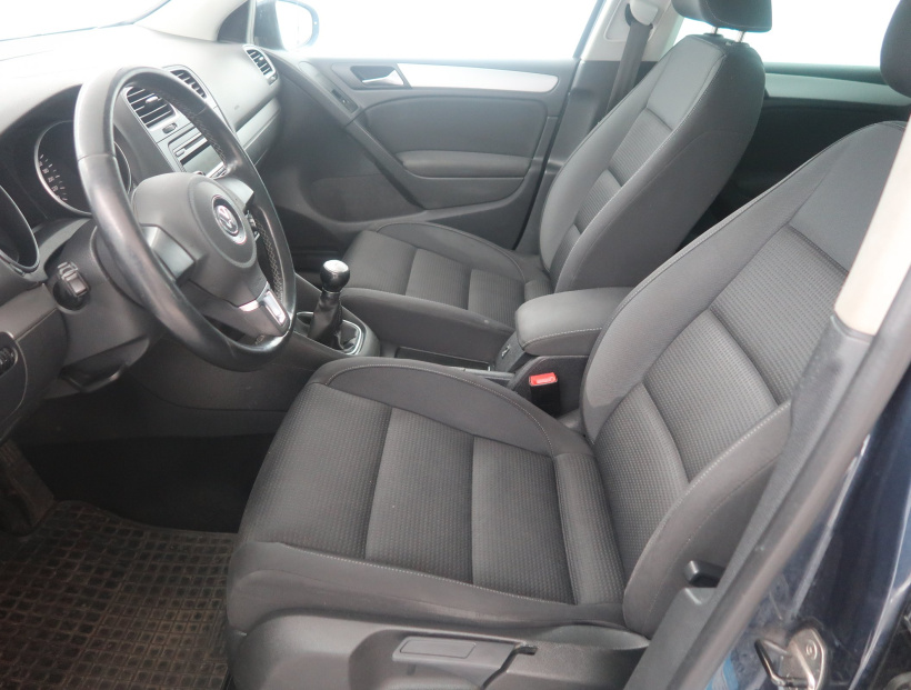 Volkswagen Golf, 2010