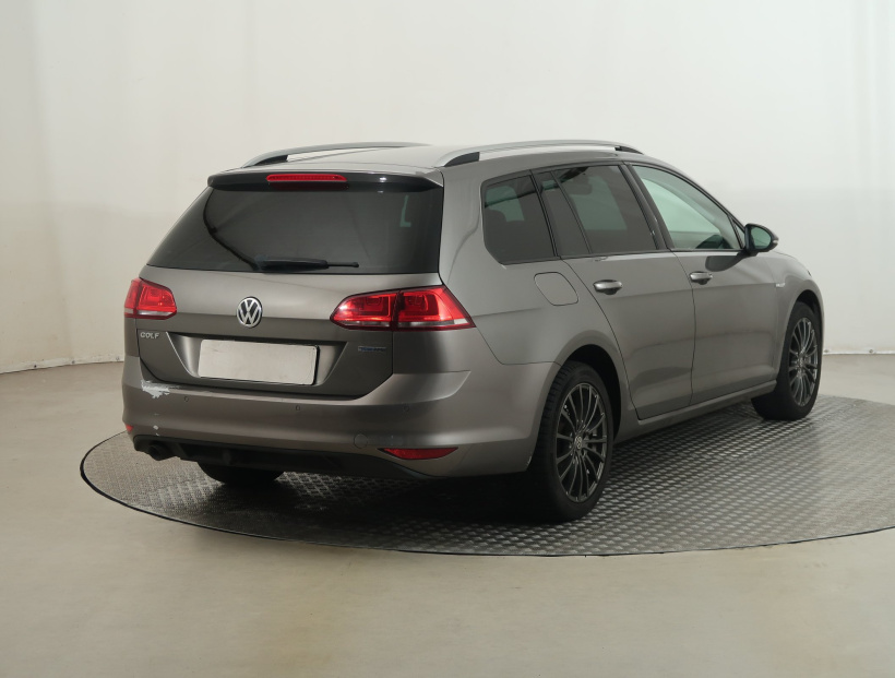 Volkswagen Golf, 2016