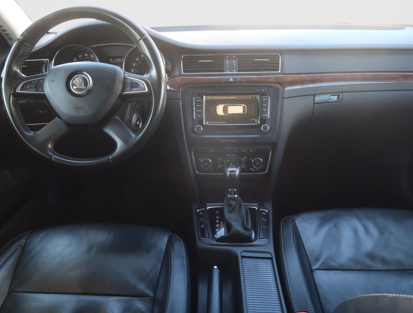 Škoda Superb, 2014