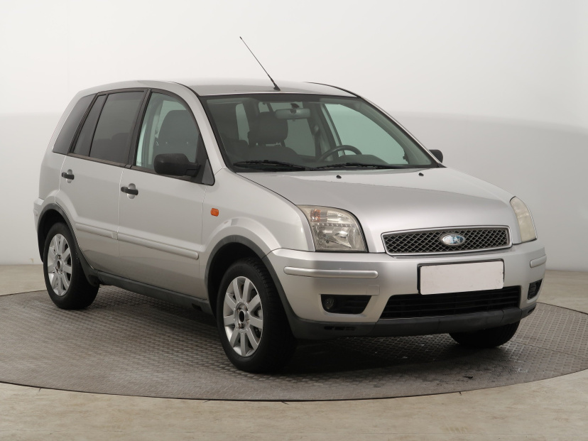 Ford Fusion, 2005