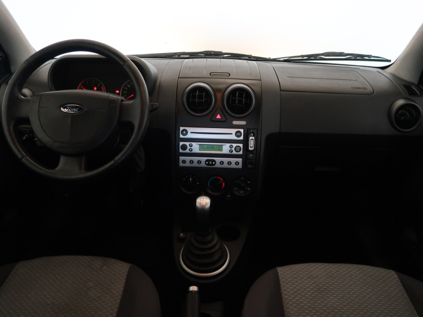 Ford Fusion, 2005