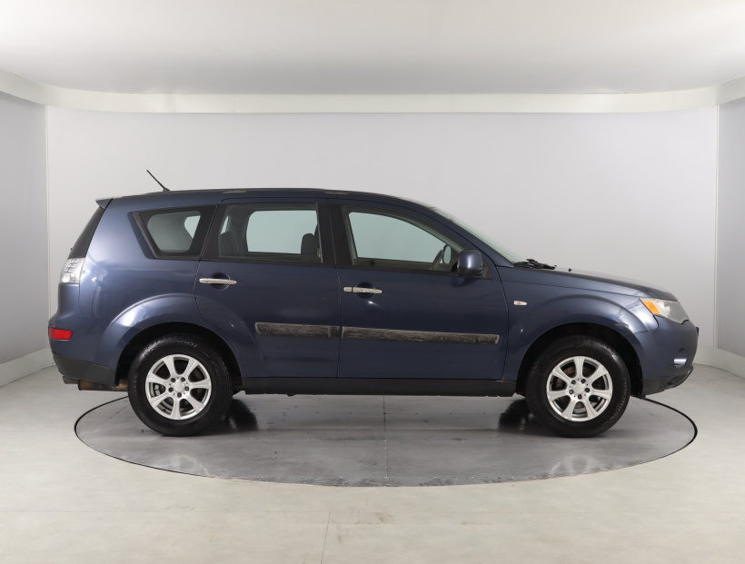 Mitsubishi Outlander, 2009
