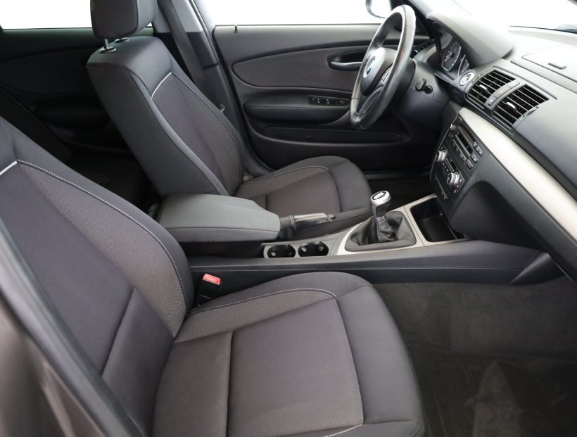 BMW 1, 2009