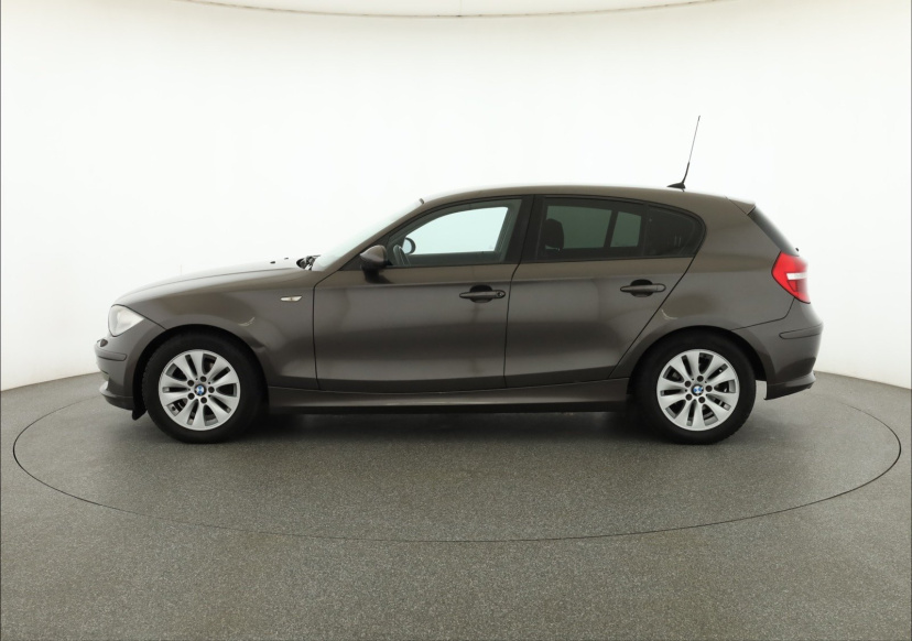 BMW 1, 2009
