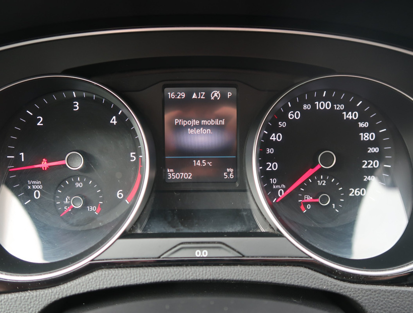 Volkswagen Passat, 2016