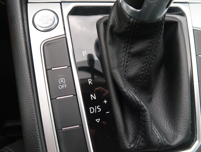 Volkswagen Passat, 2016