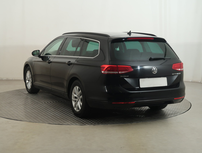 Volkswagen Passat, 2016
