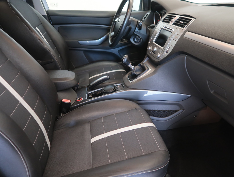 Ford Kuga, 2009
