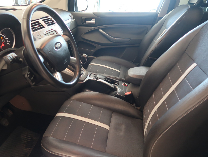 Ford Kuga, 2009