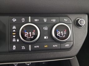 Land Rover Defender - 2023