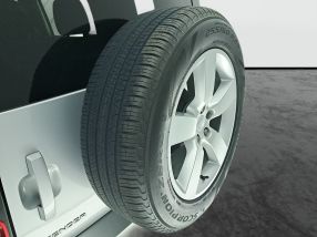 Land Rover Defender - 2023