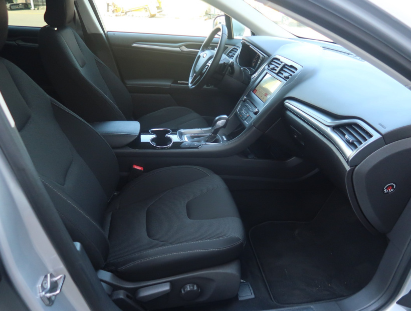 Ford Mondeo, 2016