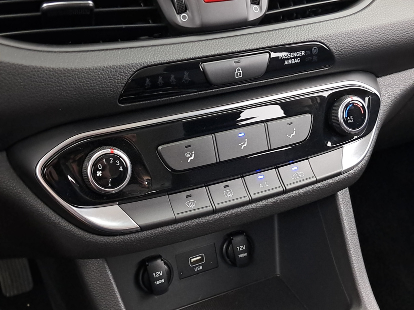 Hyundai i30, 2021