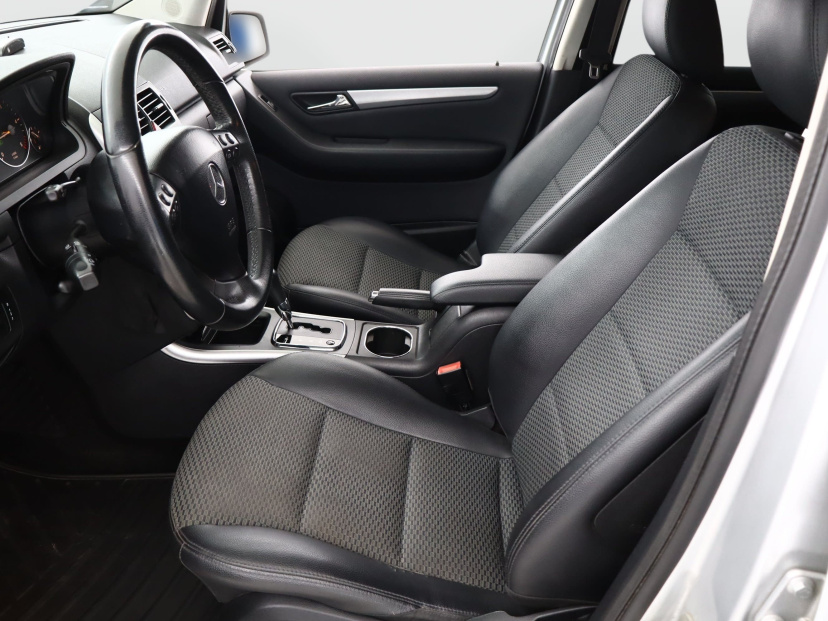 Mercedes-Benz A, 2010