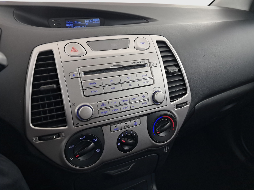 Hyundai i20, 2011