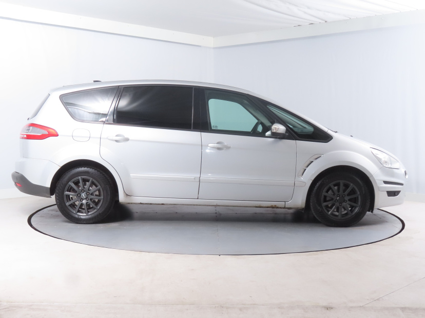 Ford S-Max, 2011