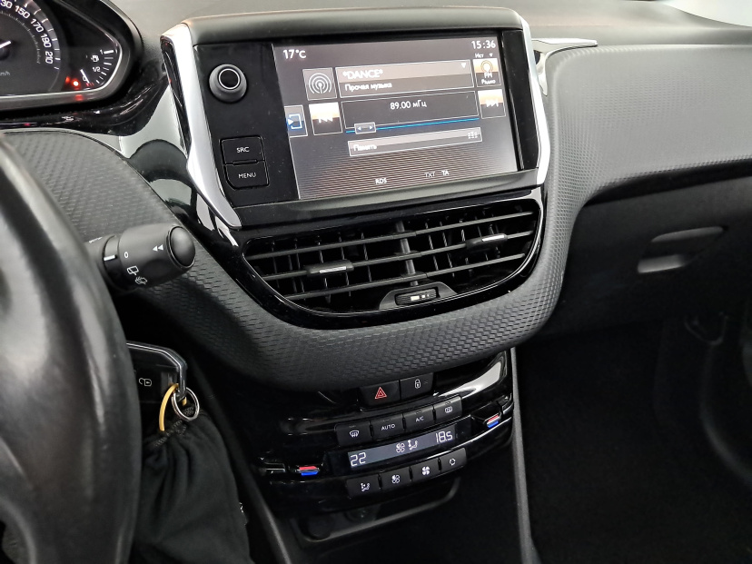 Peugeot 2008, 2014