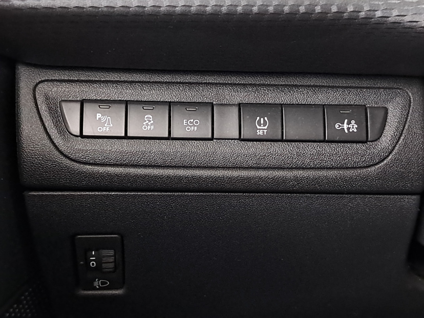 Peugeot 2008, 2014